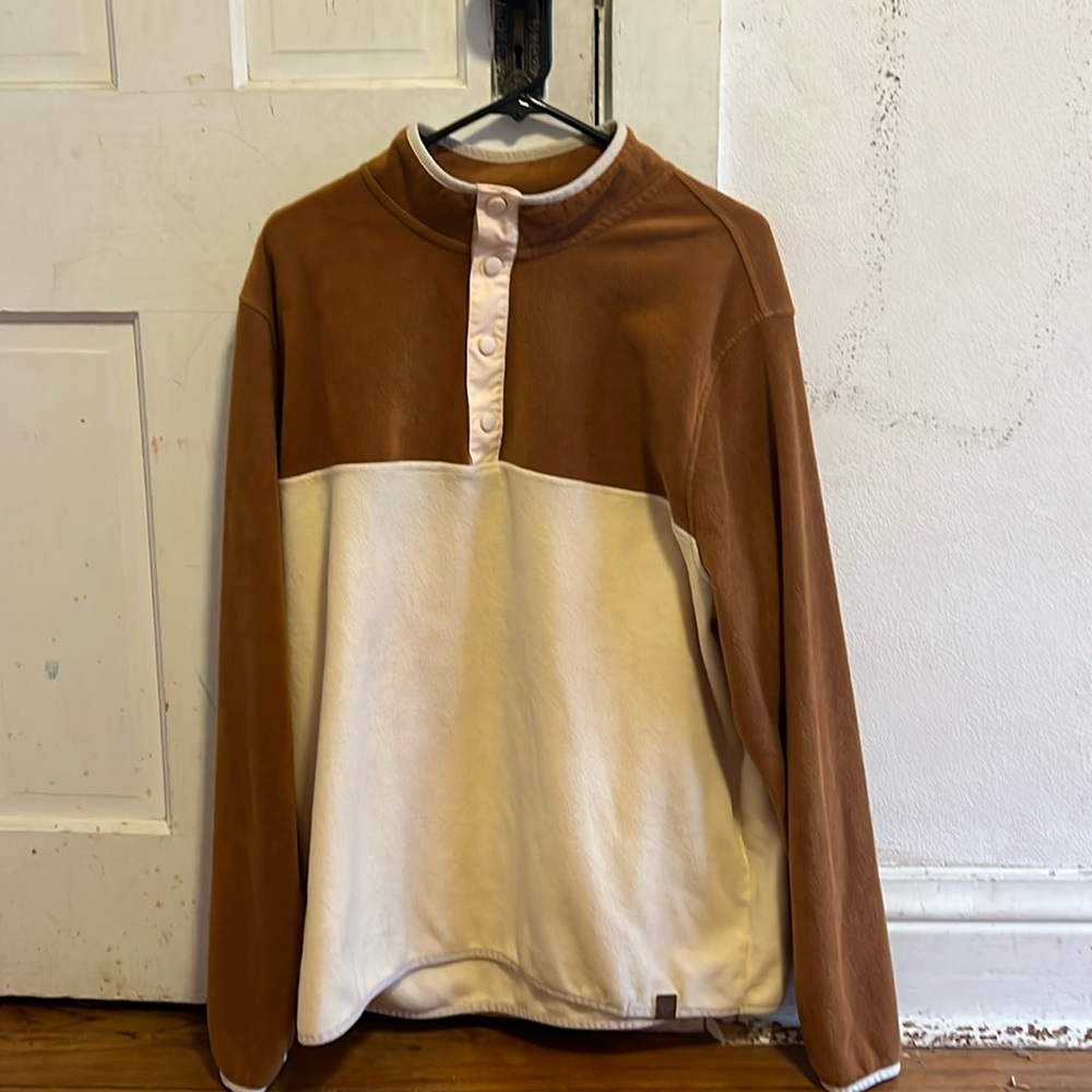 Brown & cream LIV Outdoor quarter-snap shirt. Men’s 2XL